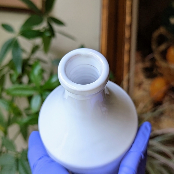 Mary Judge Olive Oil/Vinegar dispenser Maioliche Michelango Made In Italy 6.5" - Picture 6 of 11